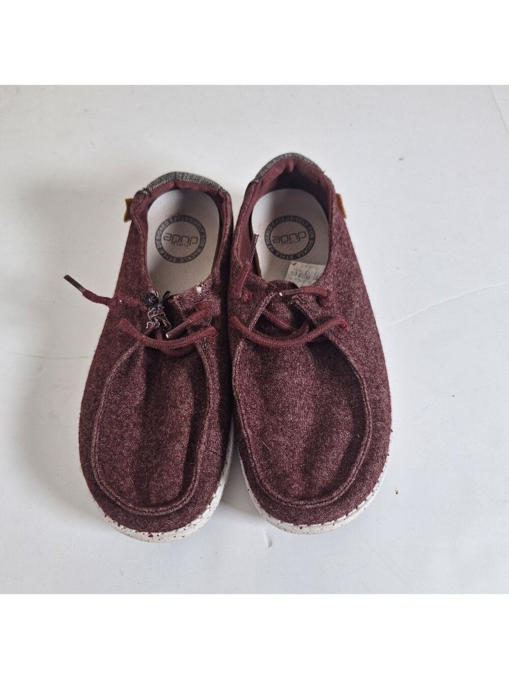 Hey Dude Wendy Burgundy Plaid Shoes size 6
